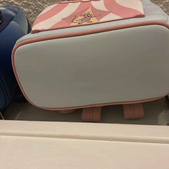 Loungefly mini backpack dumbo - Picture 2 of 3